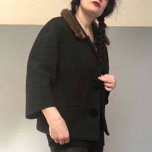 Vintage 50s fur collar jacket.